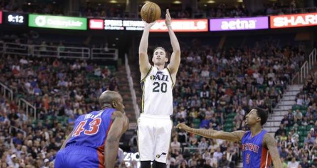 而是对足球 而是对足球